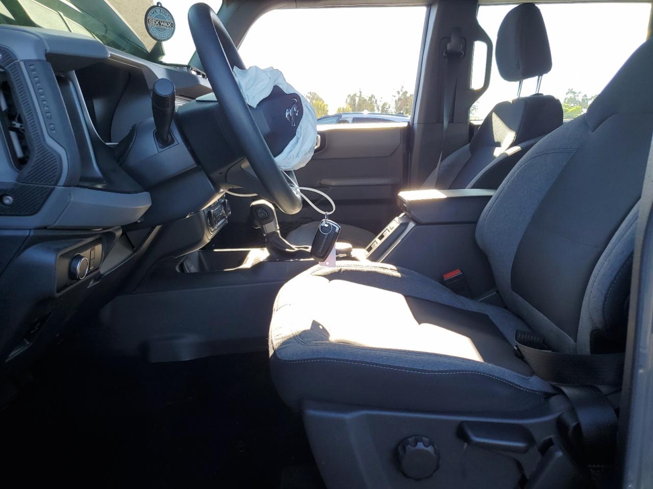 2022 Ford Bronco Base VIN: 1FMEE5DP1NLB51667 Lot: 93514955