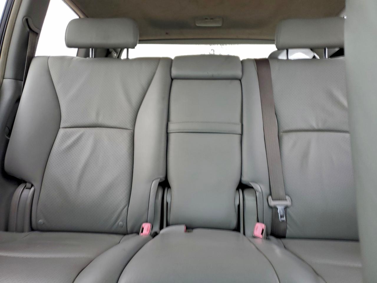 2005 Toyota Highlander Limited VIN: JTEEP21A850111273 Lot: 93935525