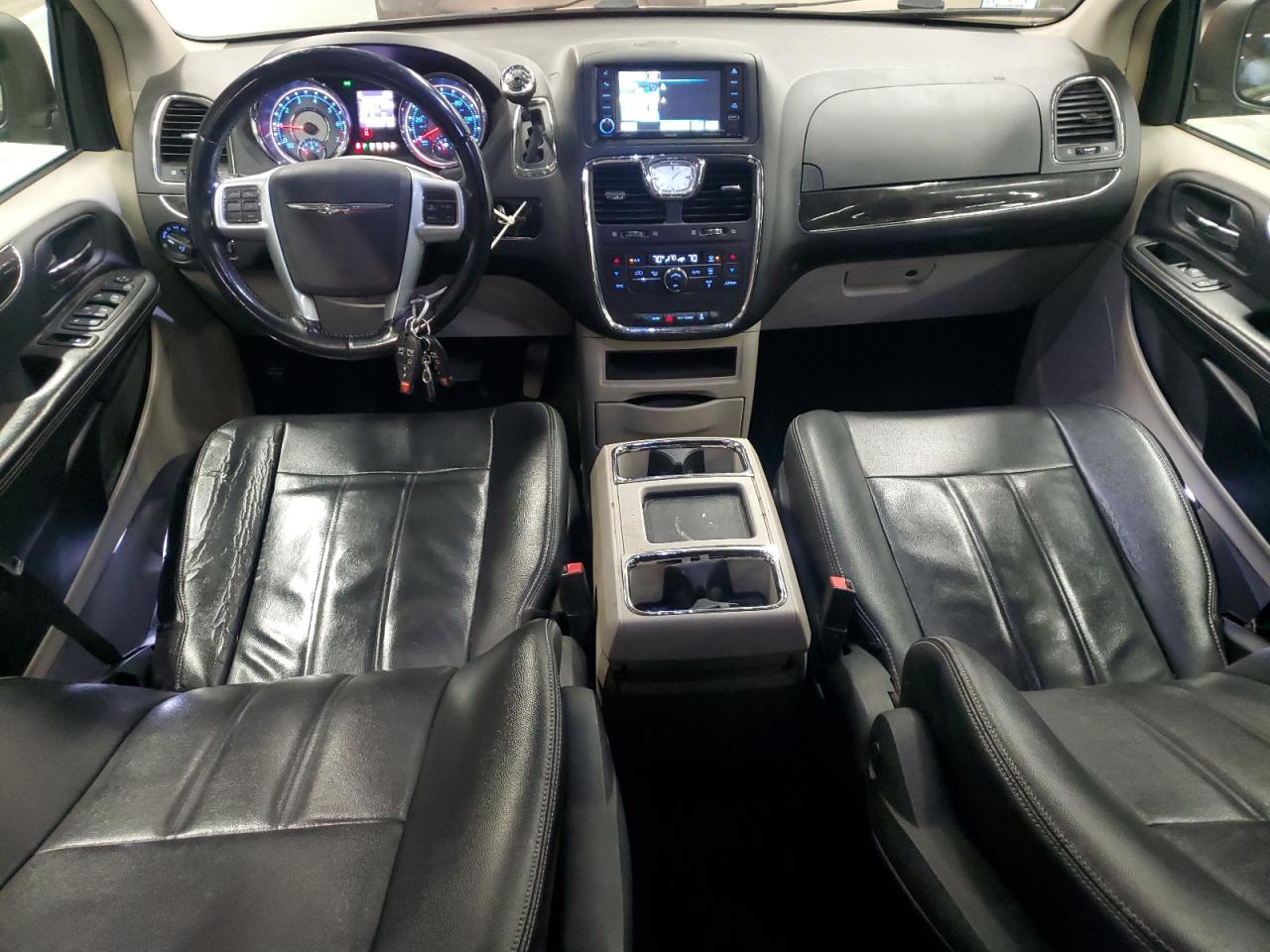 2013 Chrysler Town & Country Touring VIN: 2C4RC1BGXDR560442 Lot: 93756325