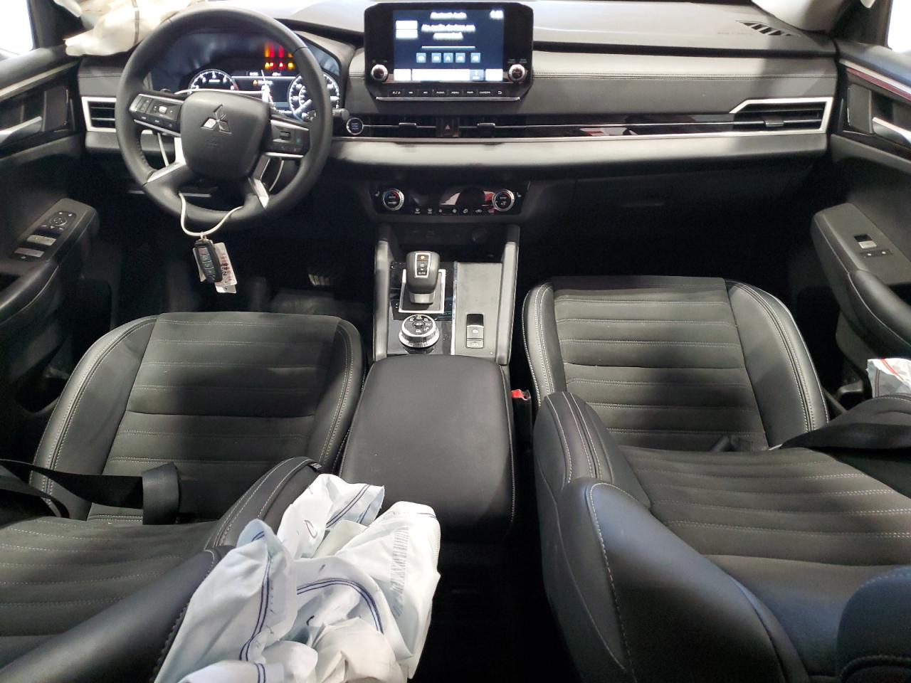 2024 Mitsubishi Outlander Se VIN: JA4J4VA89RZ063174 Lot: 92400795