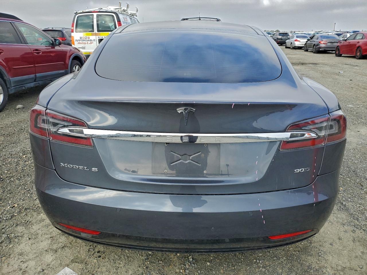 2017 Tesla Model S VIN: 5YJSA1E2XHF201374 Lot: 93639695