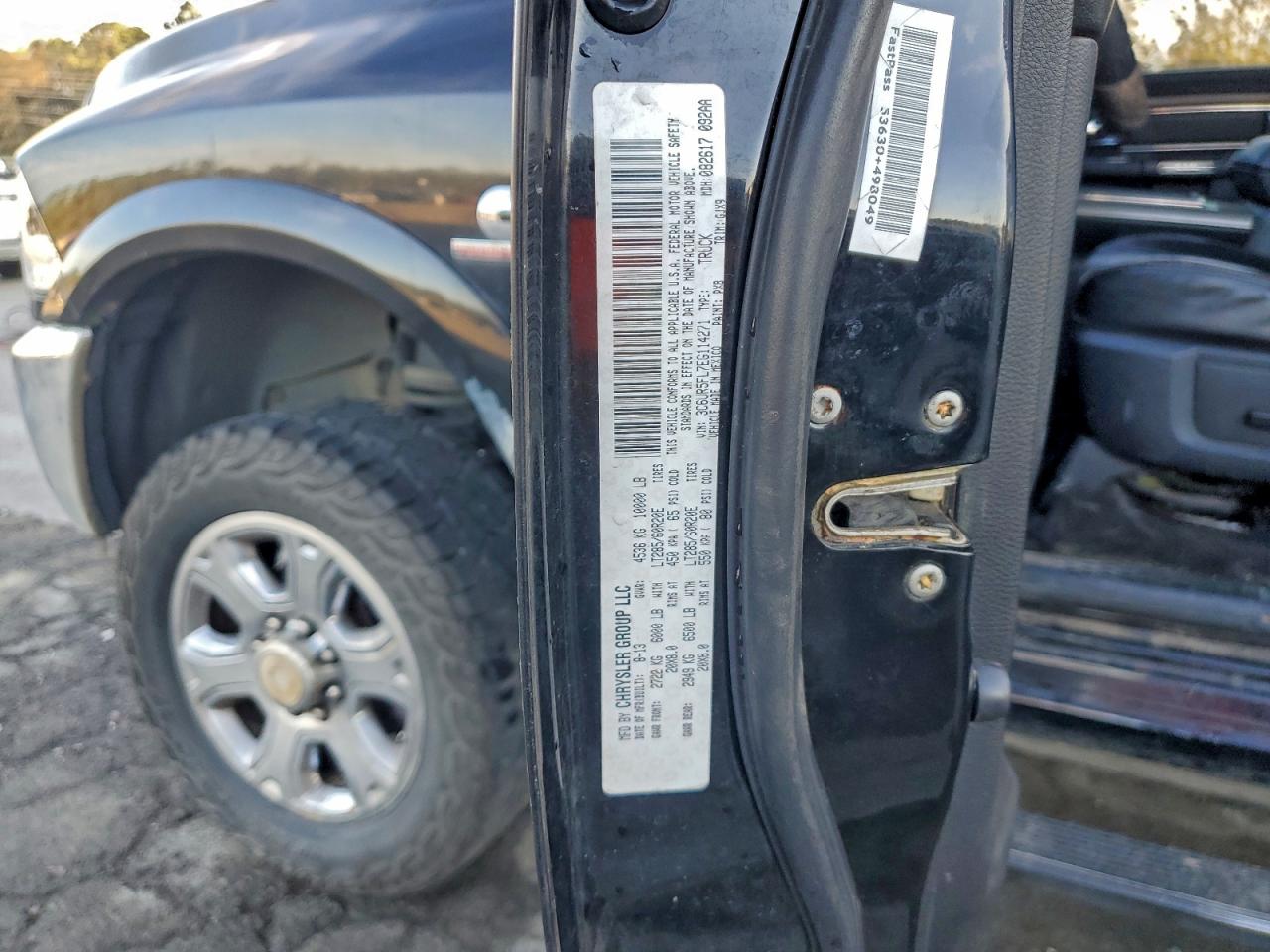 2014 Ram 2500 Laramie VIN: 3C6UR5FL7EG114271 Lot: 94041825