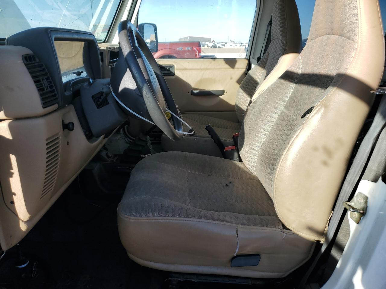 1999 Jeep Wrangler / Tj Se VIN: 1J4FY29P5XP490221 Lot: 91693055