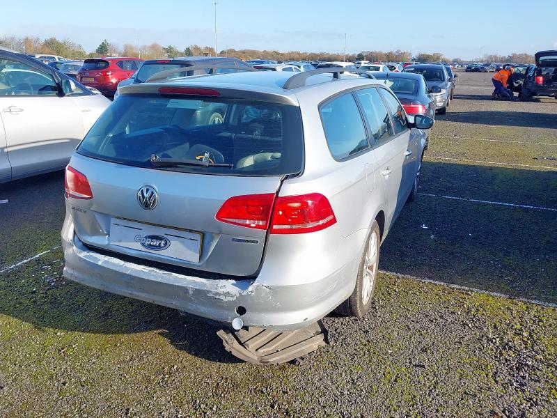 2012 VOLKSWAGEN PASSAT 1.6 TDI BLUEMOTION 5DR