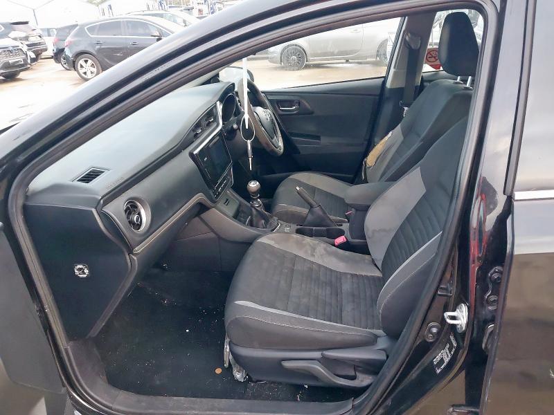 2015 TOYOTA AURIS 1.6 D-4D BUSINESS EDITION 5DR