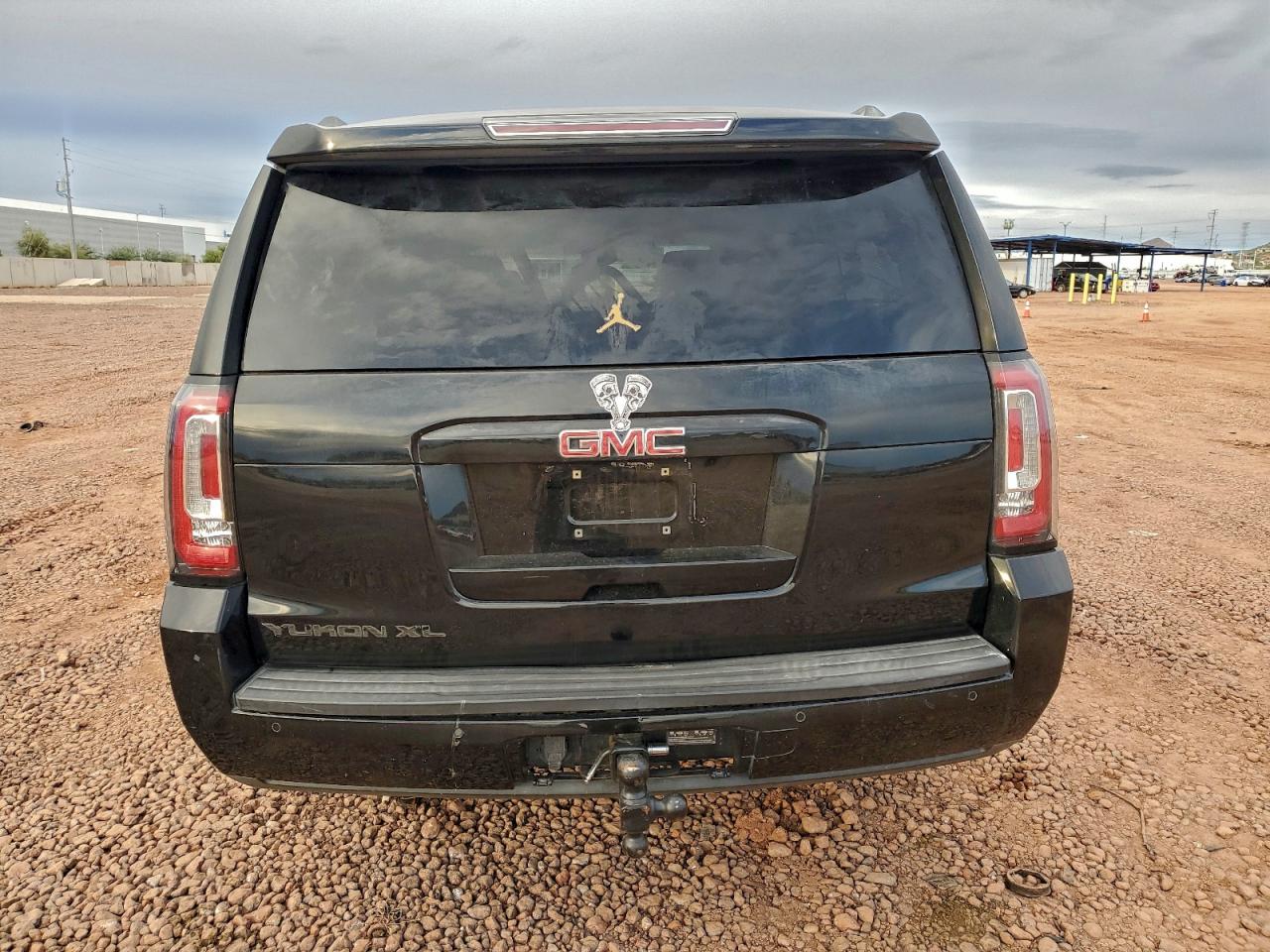 2015 GMC Yukon Xl K1500 Slt VIN: 1GKS2HKC0FR674392 Lot: 94137475