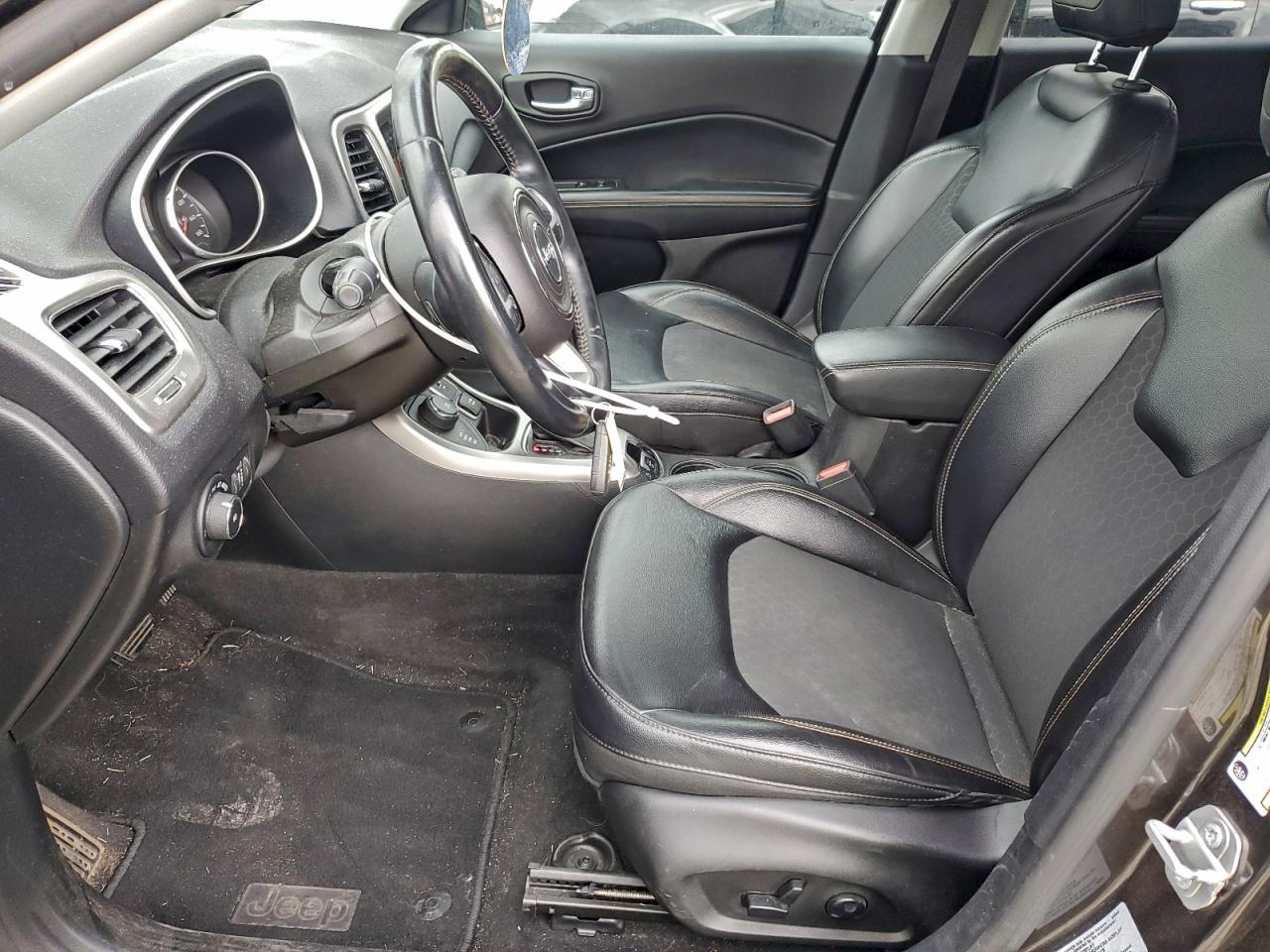 2017 Jeep Compass Latitude VIN: 3C4NJDBBXHT692971 Lot: 93394675