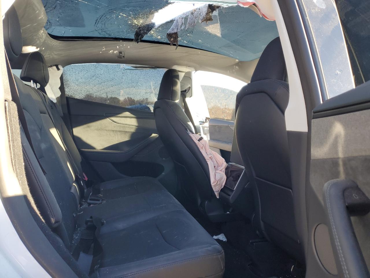 2026 Tesla Model Y VIN: 7SAYGDEE7TA380986 Lot: 90424295