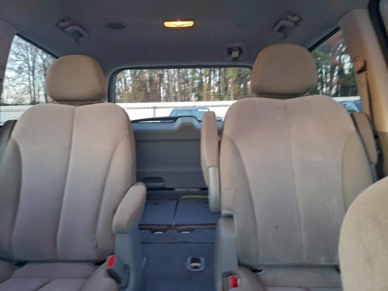 2014 Kia Sedona Lx VIN: KNDMG4C78E6539001 Lot: 93925755