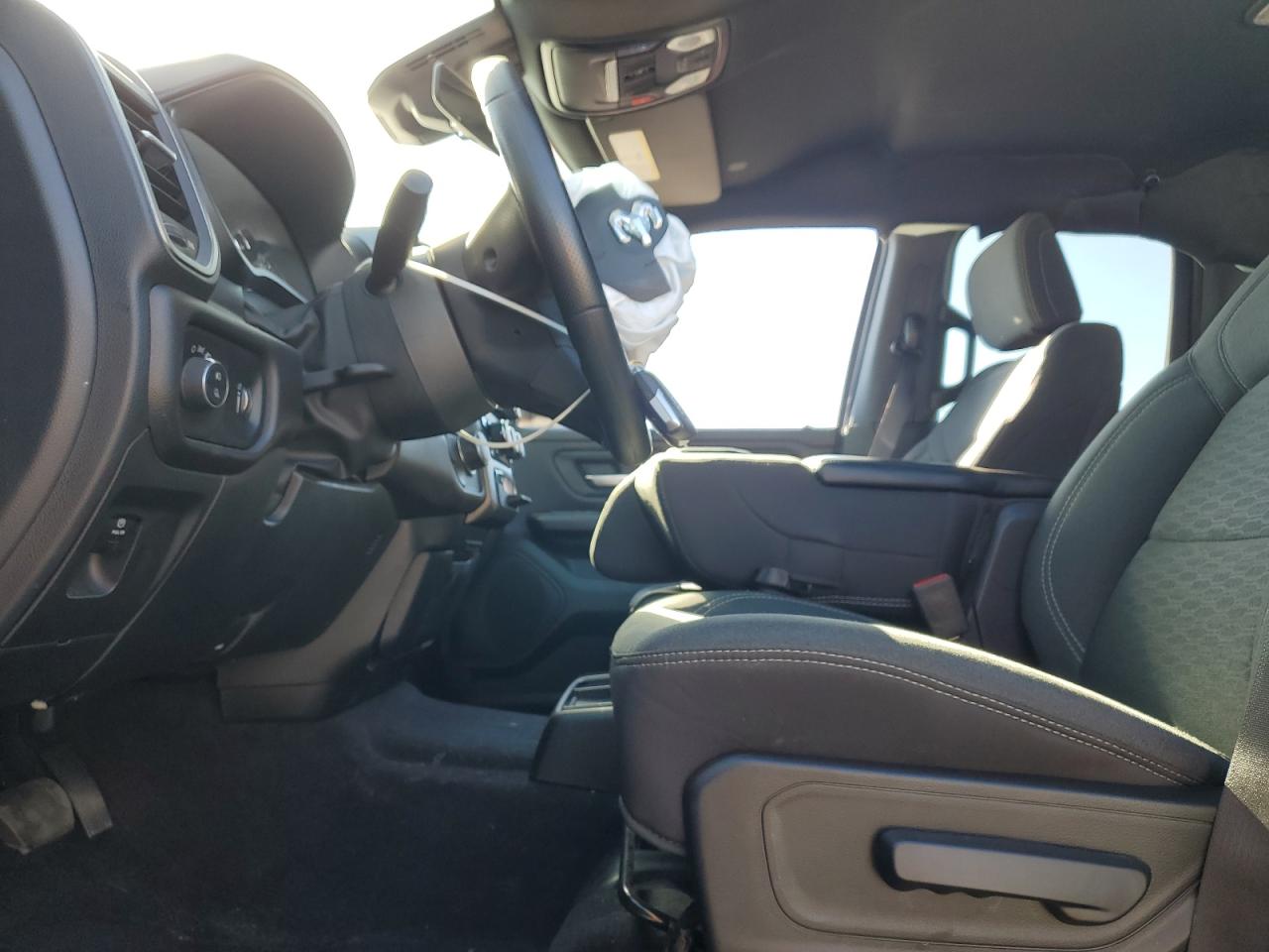 2025 Ram 1500 Tradesman VIN: 1C6SRECG8SN637381 Lot: 92403405