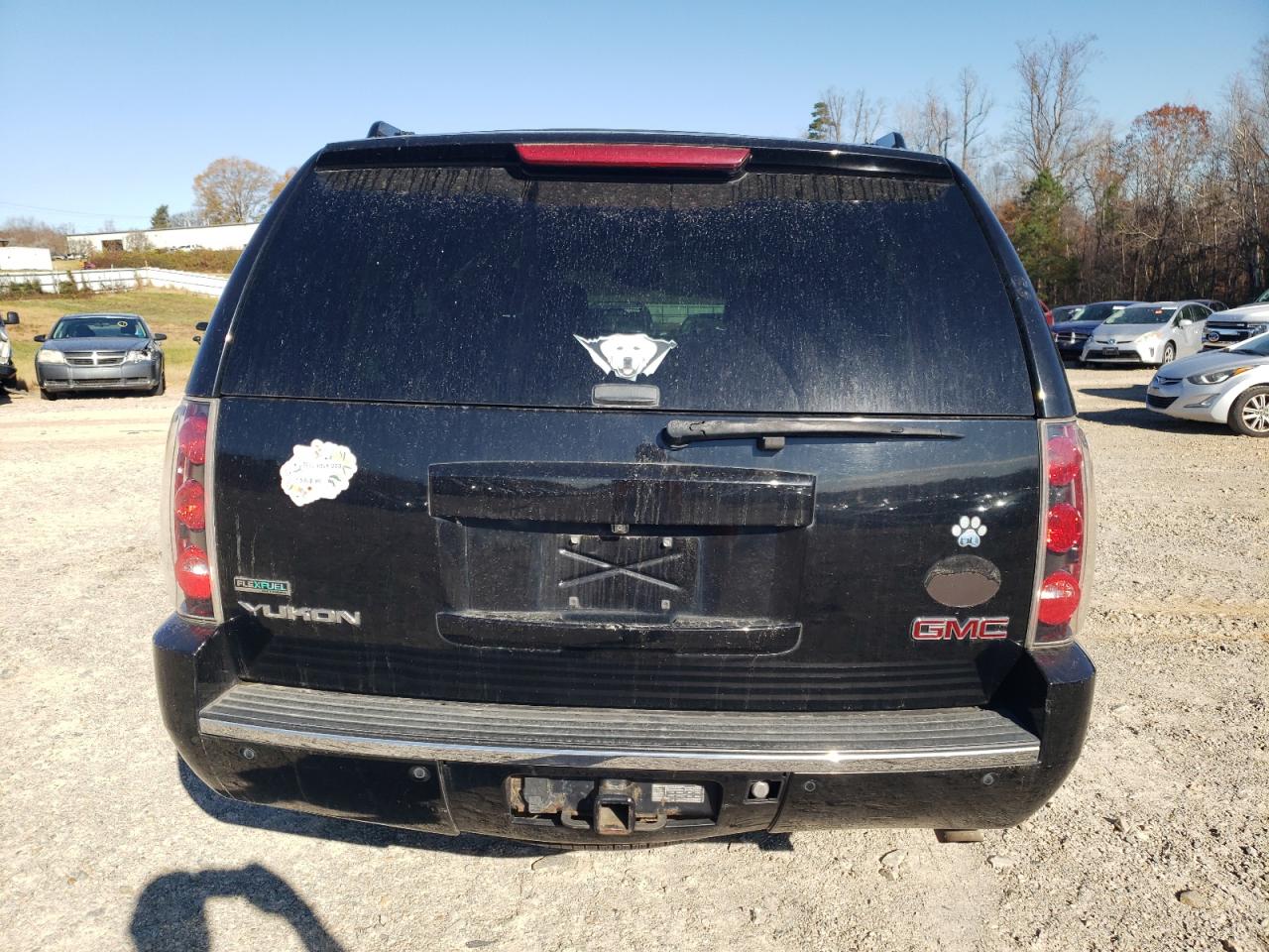 2010 GMC Yukon Denali VIN: 1GKUKEEF8AR193599 Lot: 92945245