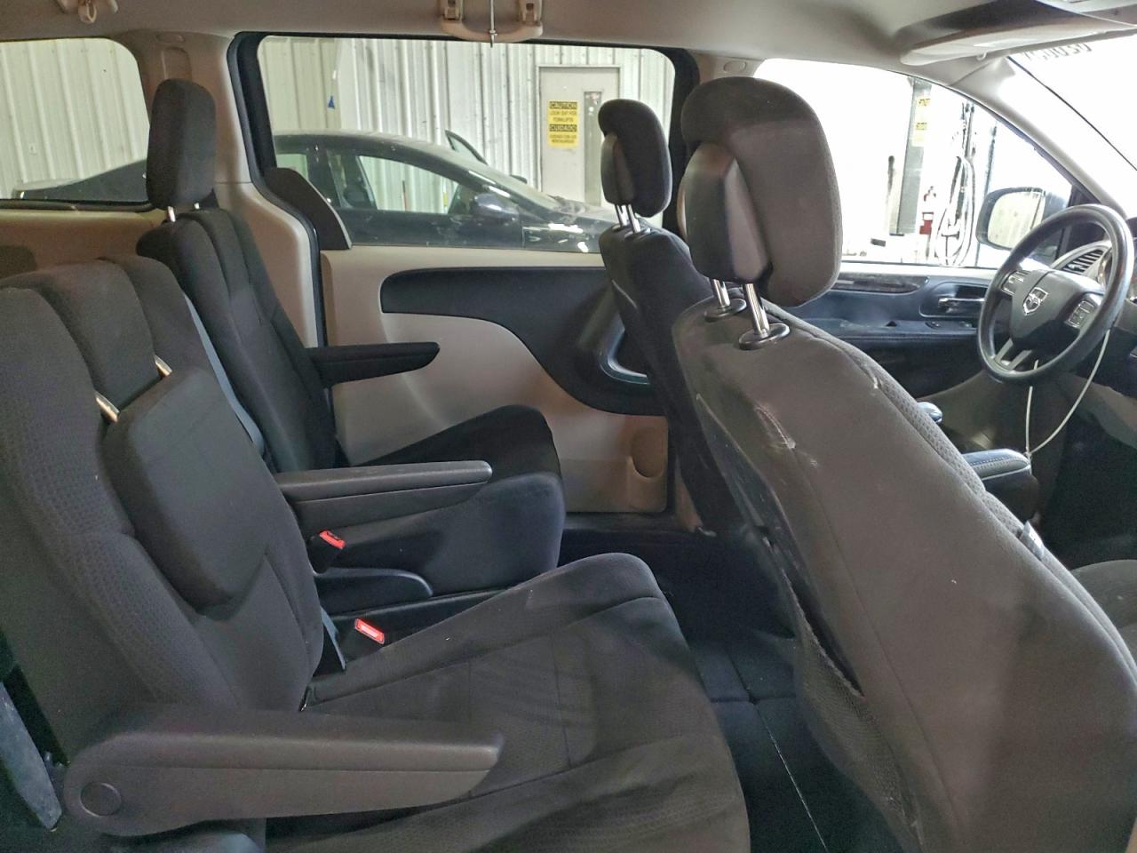 2012 Dodge Grand Caravan Se VIN: 2C4RDGBG3CR327999 Lot: 92982605