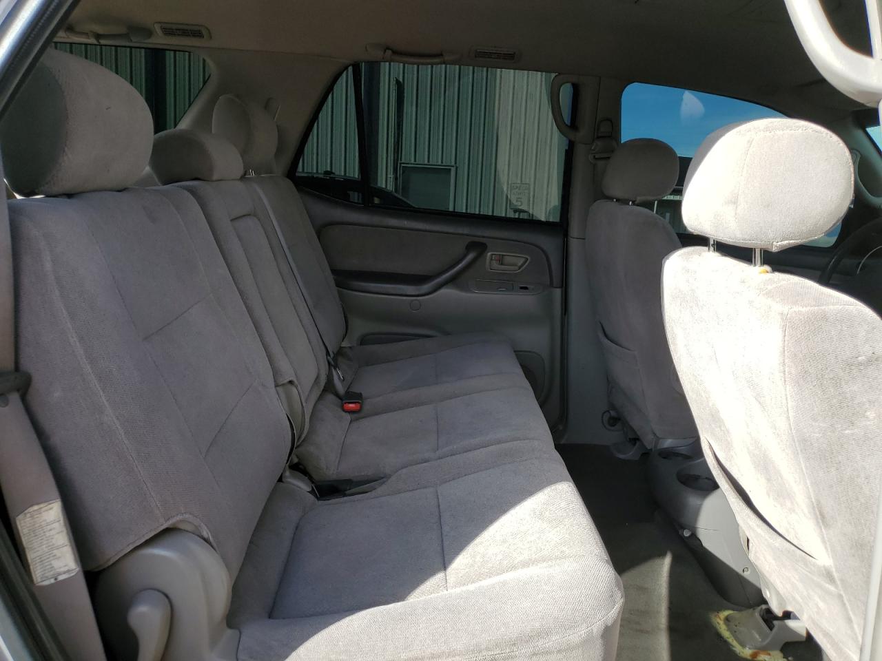 2002 Toyota Sequoia Sr5 VIN: 5TDBT44A92S085690 Lot: 93379635