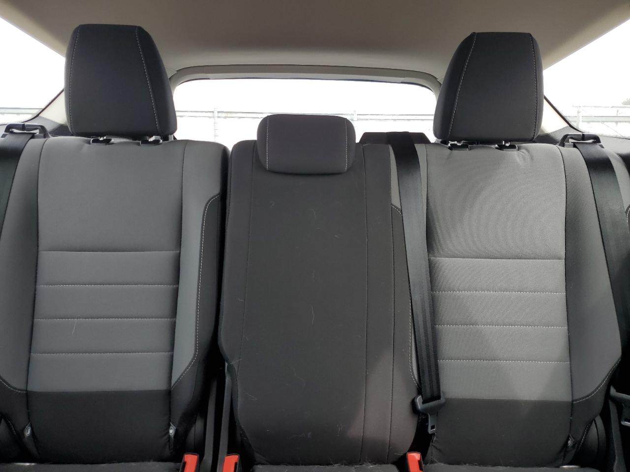 2017 Ford Escape S VIN: 1FMCU0F7XHUE86905 Lot: 93374385