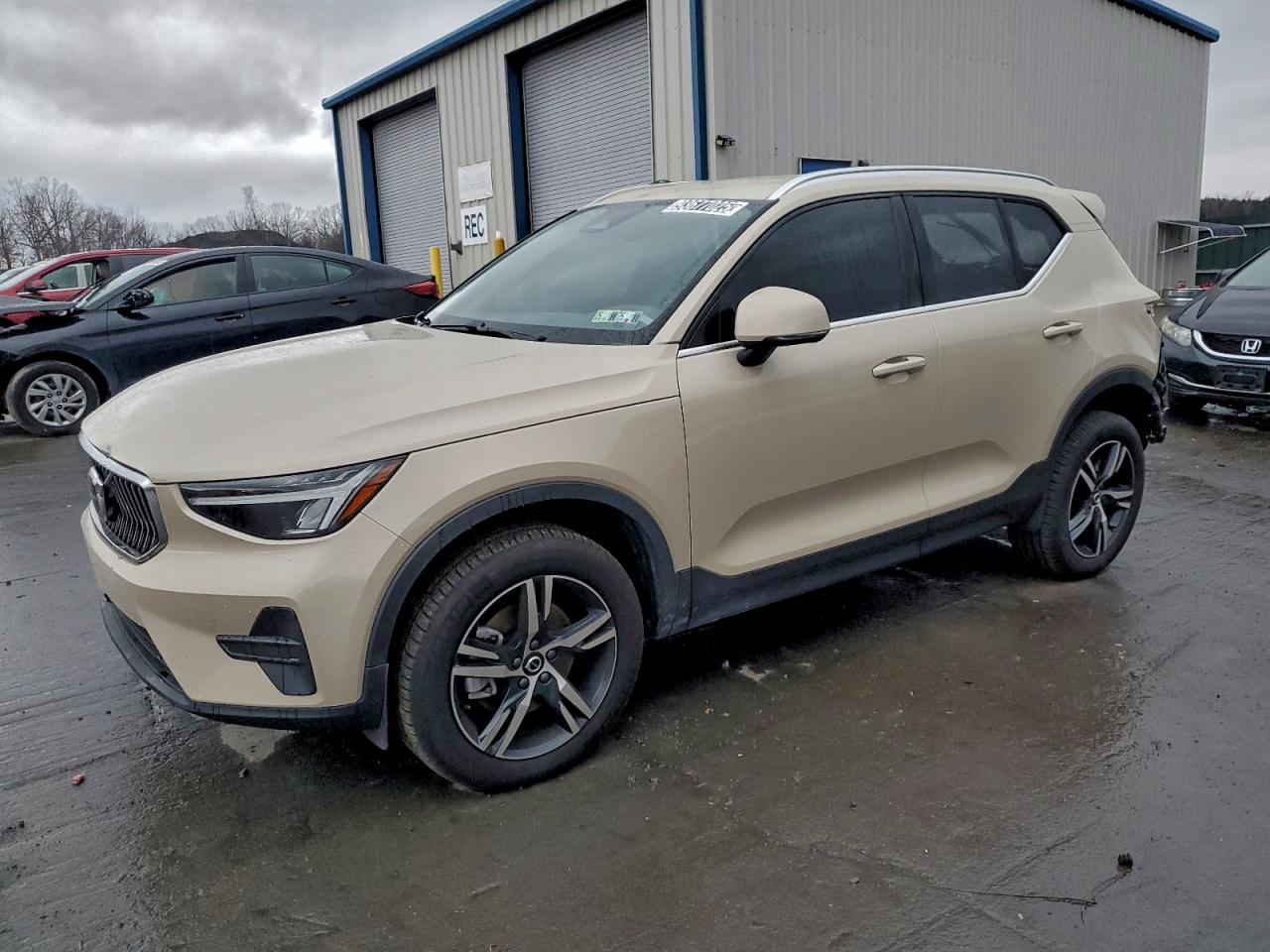 2025 Volvo Xc40 Core