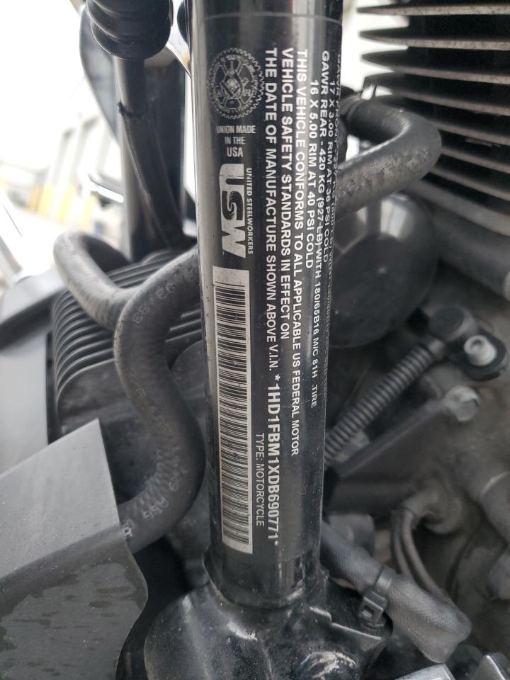 2013 Harley-Davidson Flhr Road King VIN: 1HD1FBM1XDB690771 Lot: 92239485