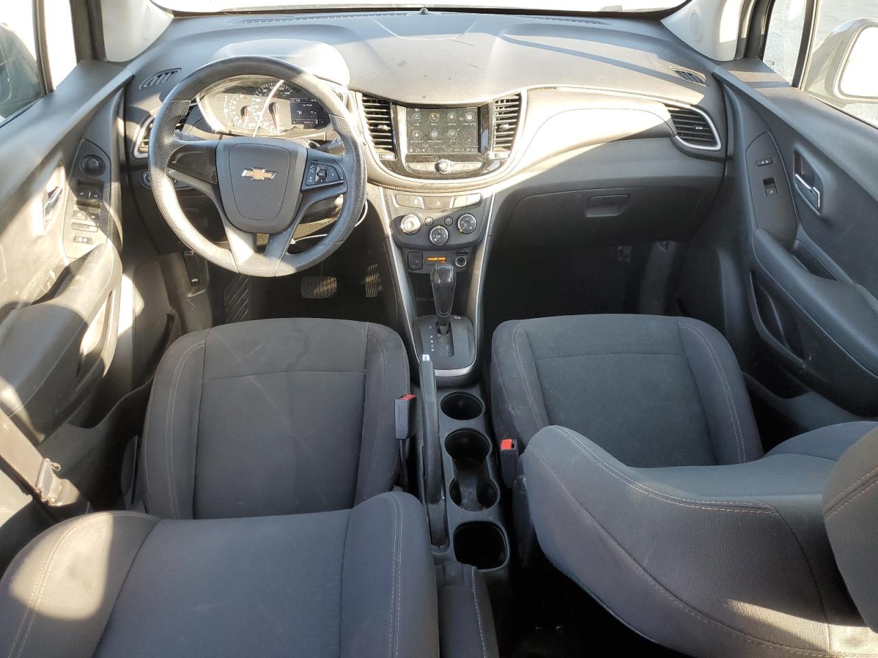 2019 Chevrolet Trax Ls VIN: 3GNCJKSB1KL258979 Lot: 91596385