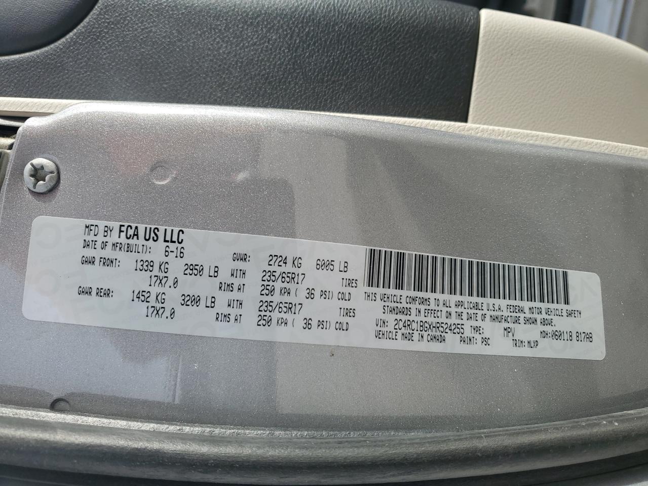 2017 Chrysler Pacifica Touring L VIN: 2C4RC1BGXHR524255 Lot: 92245865