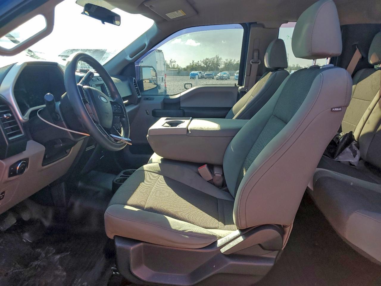 2016 Ford F150 Super Cab VIN: 1FTEX1CP0GFB82001 Lot: 94147255