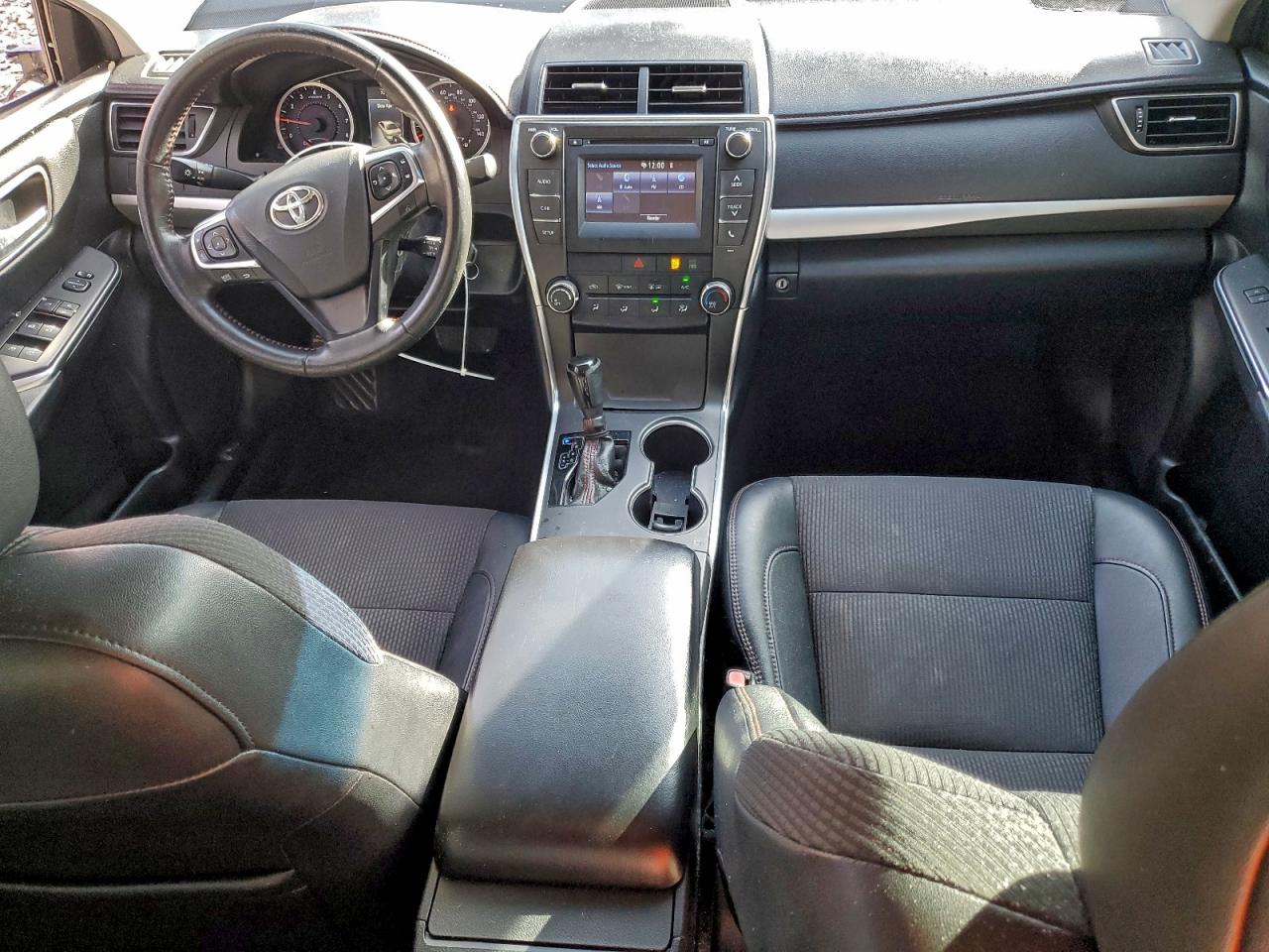 2016 Toyota Camry Le VIN: 4T1BF1FK2GU257715 Lot: 93838535