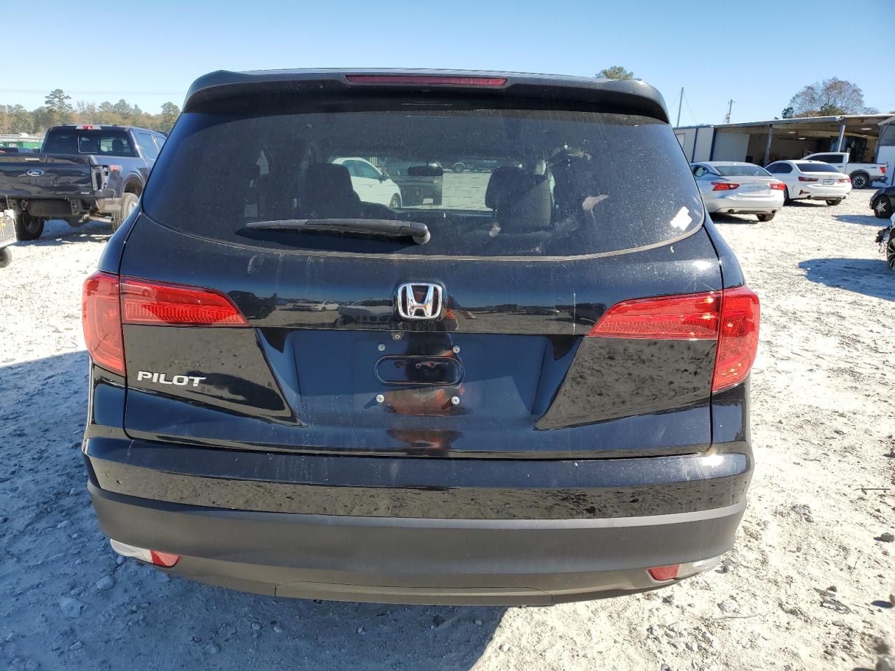 2018 Honda Pilot Lx VIN: 5FNYF5H15JB022106 Lot: 91770175