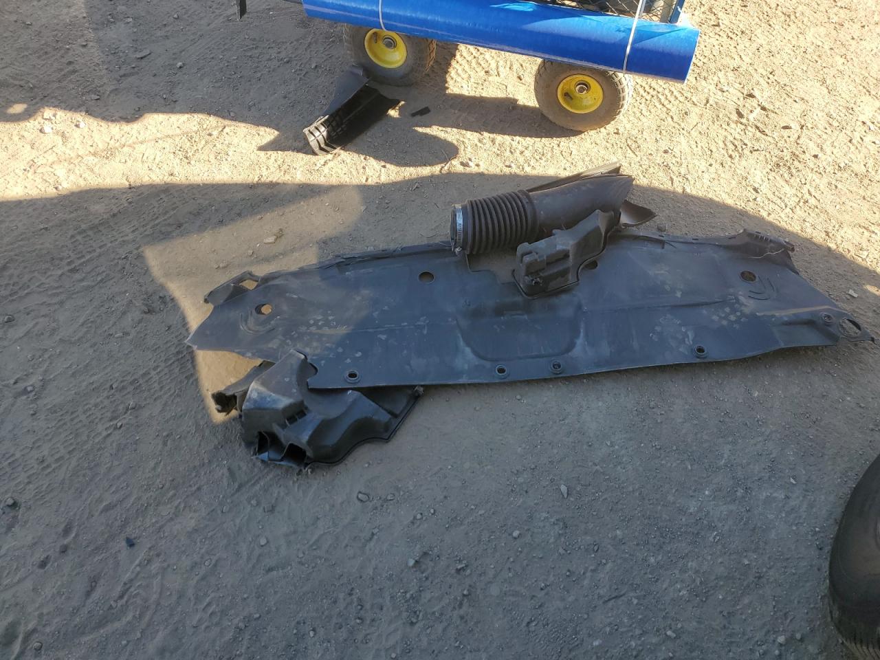 2019 GMC Yukon Xl K1500 Slt VIN: 1GKS2GKC5KR271142 Lot: 92246915