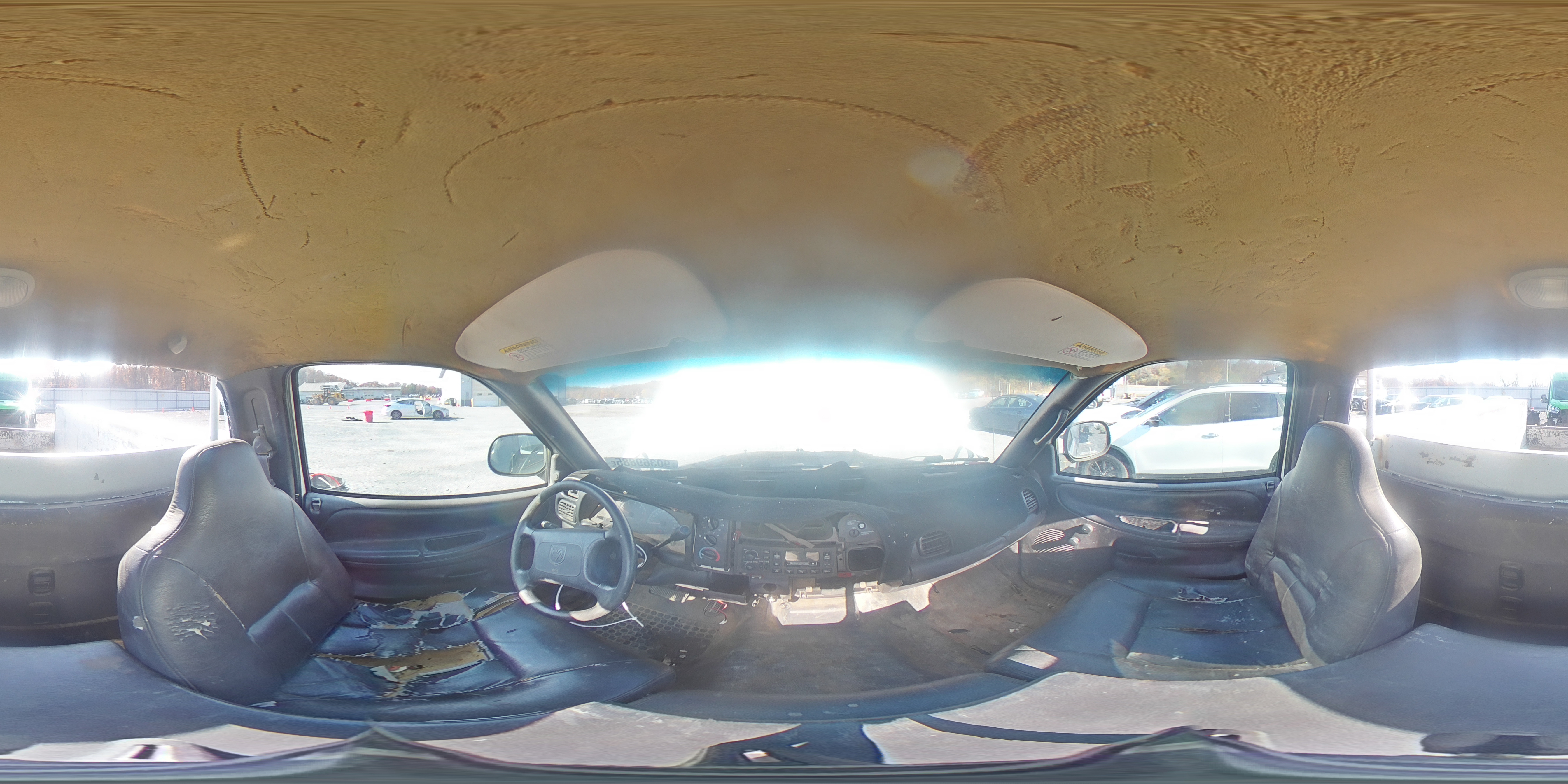 2000 Ram 2500 Utility / Service Truck VIN: 3B6KC26Z1YM228815 Lot: 90369885