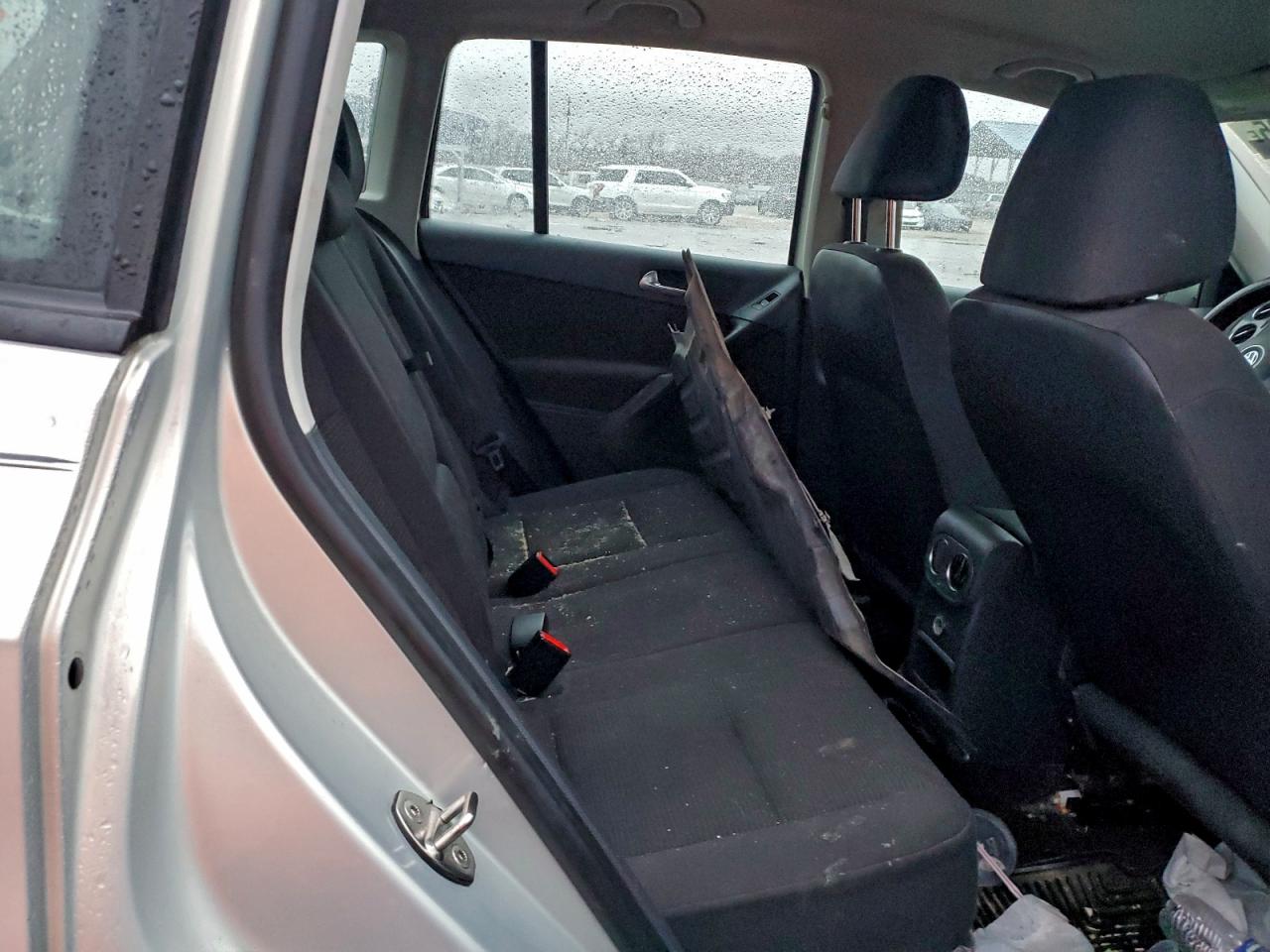 2014 Volkswagen Tiguan S VIN: WVGAV3AX2EW599941 Lot: 93887585