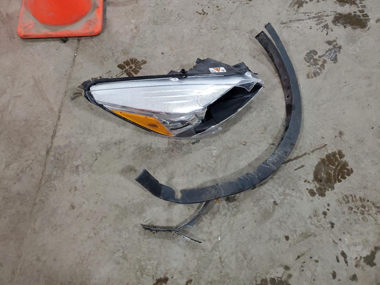 2014 Ford Escape Titanium VIN: 1FMCU9J94EUA09749 Lot: 91611375