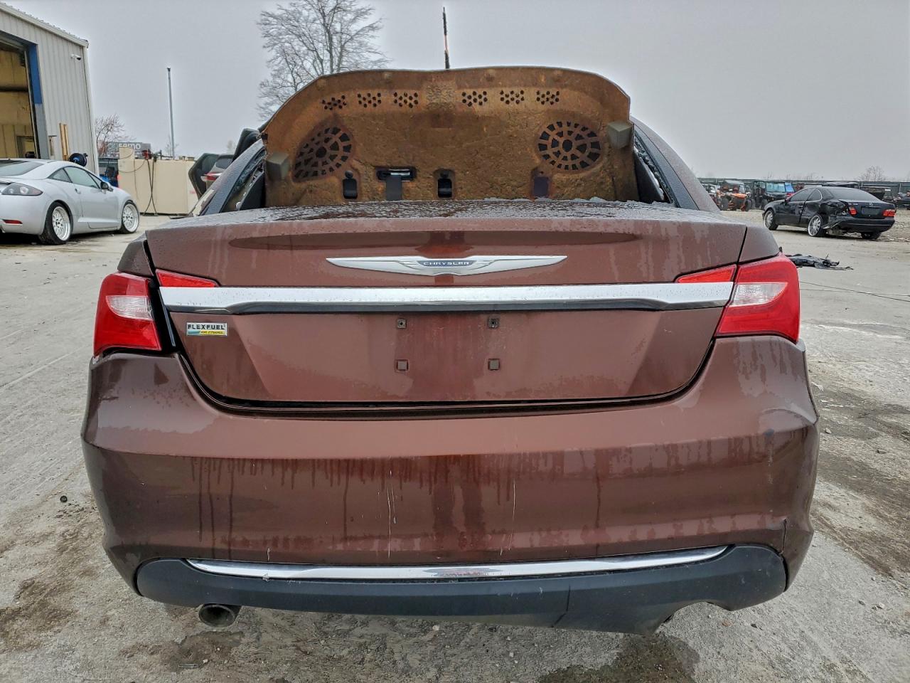 2013 Chrysler 200 Touring VIN: 1C3CCBBG0DN533666 Lot: 93938655