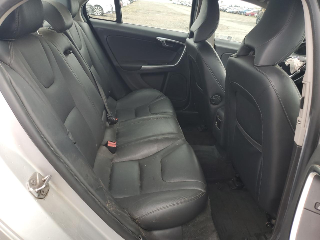 2015 Volvo S60 Premier VIN: YV126MFB0F2307490 Lot: 92724955