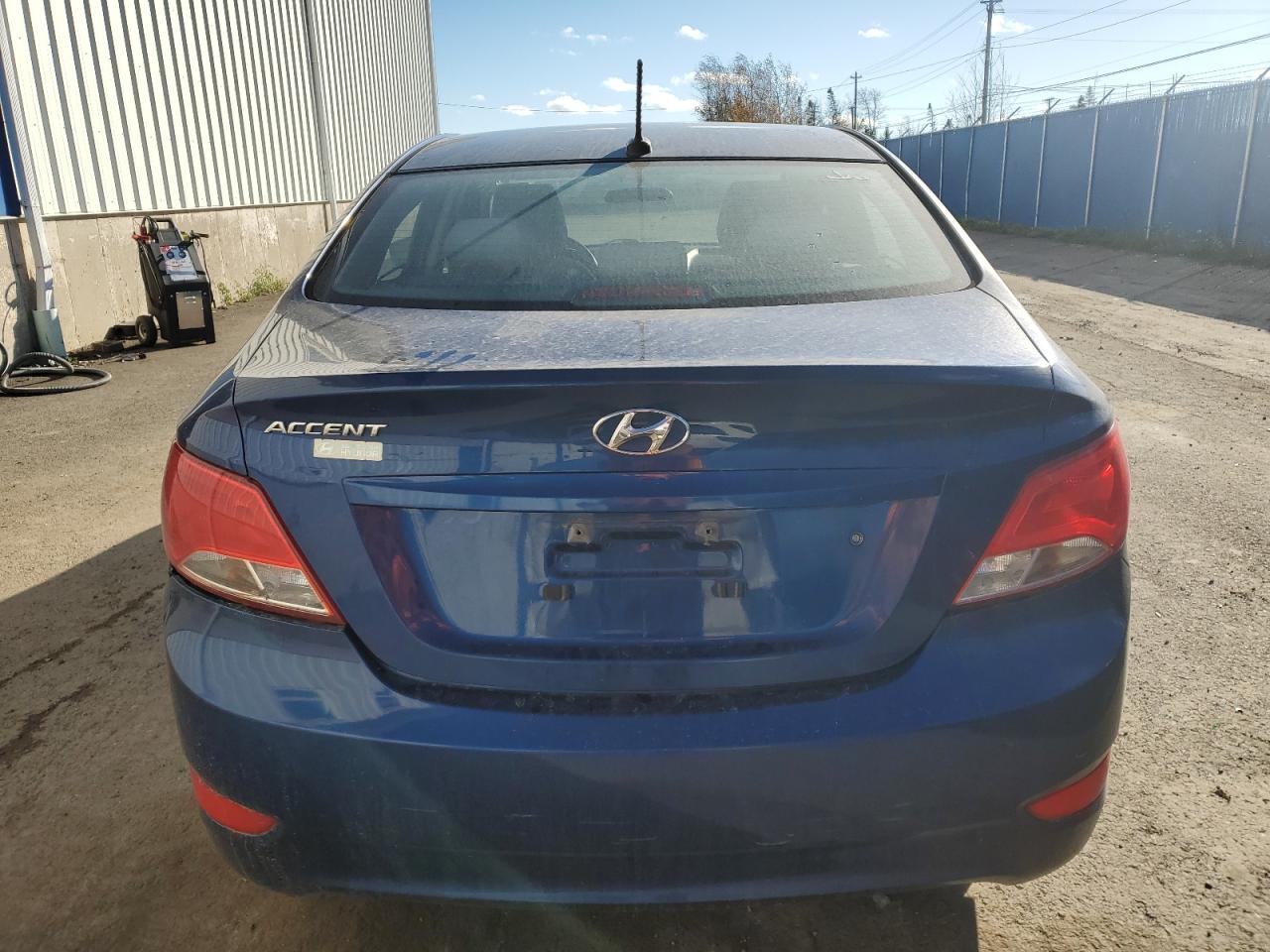 2015 Hyundai Accent Gls VIN: KMHCT4AEXFU933536 Lot: 92132395