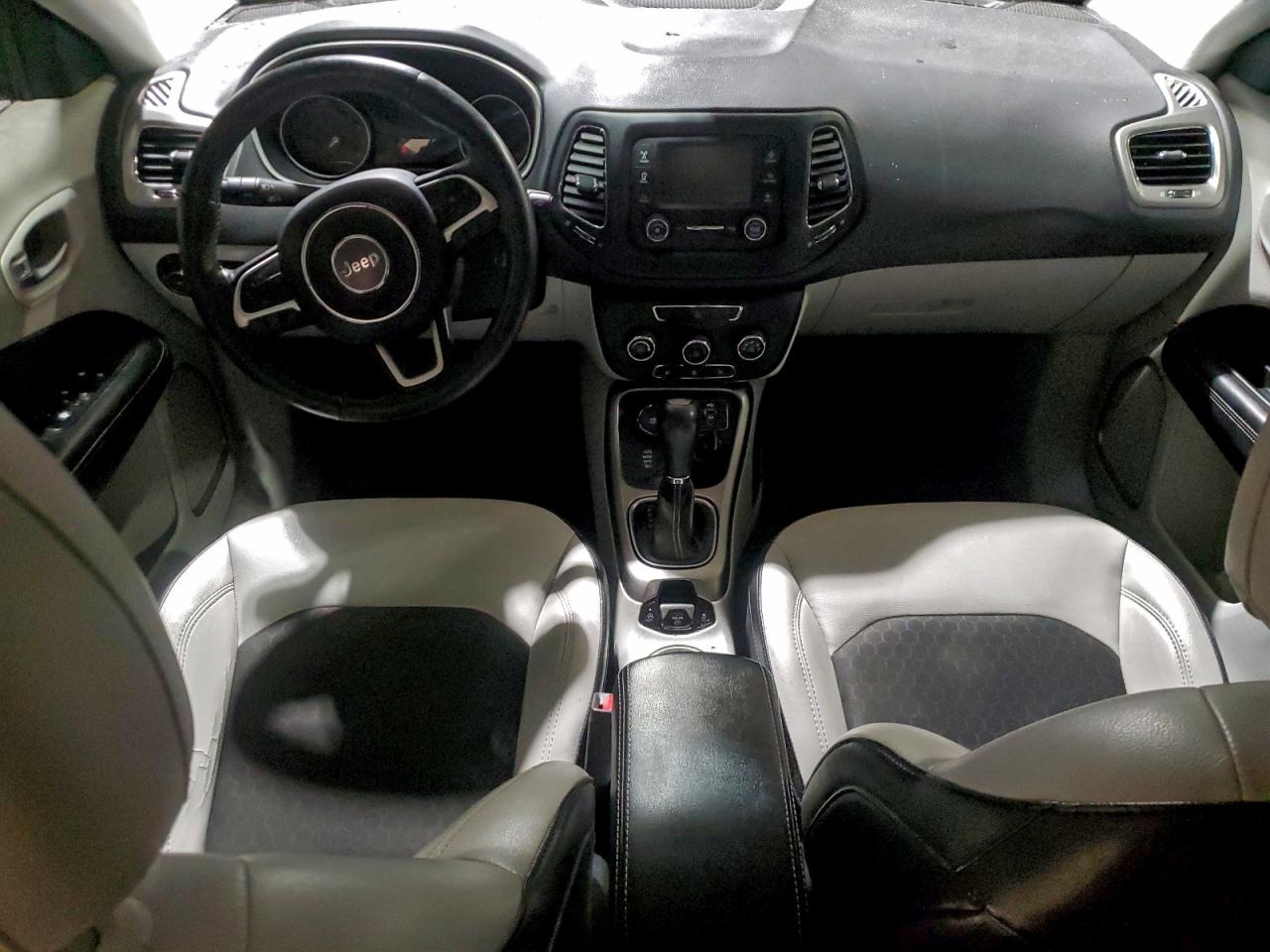 2018 Jeep Compass Latitude VIN: 3C4NJDBB8JT436477 Lot: 94780295