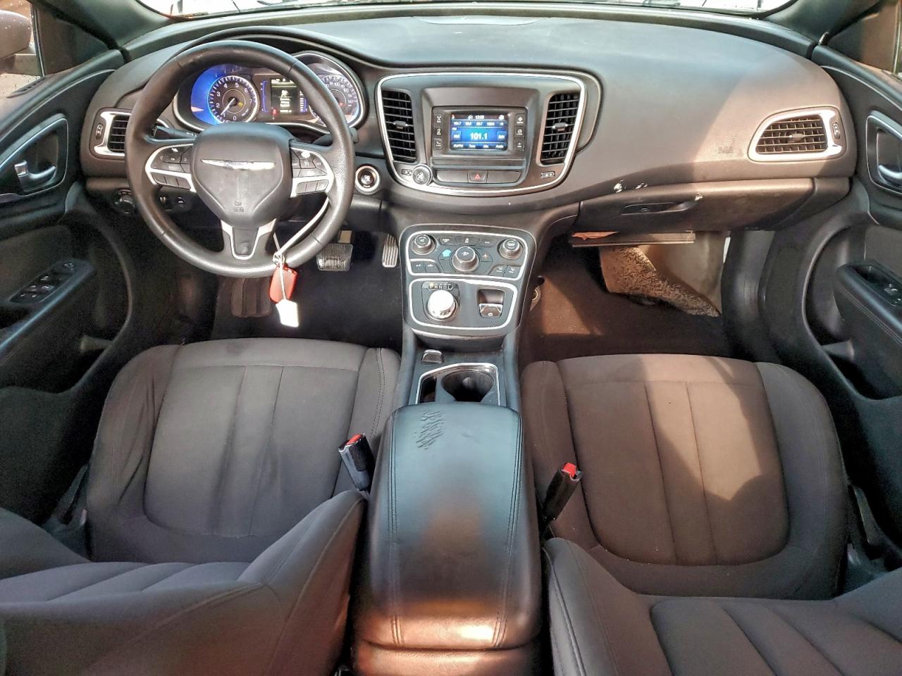 2016 Chrysler 200 Limited VIN: 1C3CCCAB4GN176752 Lot: 93684175