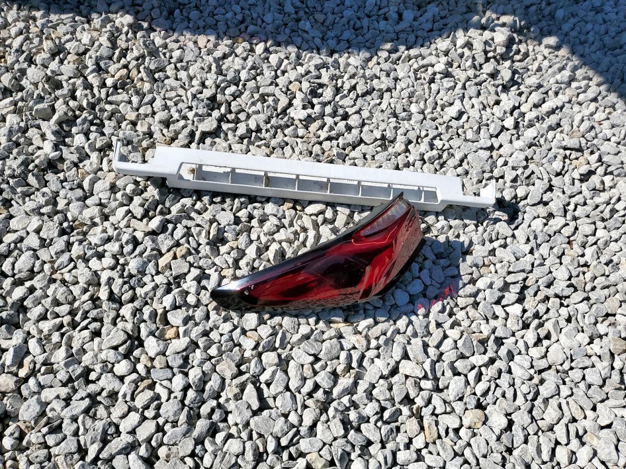 2021 GMC Yukon Xl K1500 At4 VIN: 1GKS2HKD1MR176398 Lot: 91484235