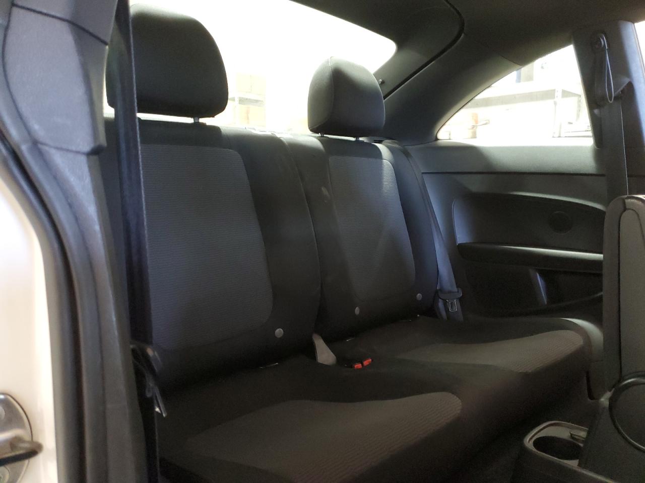 2014 Volkswagen Beetle VIN: 3VWFP7AT8EM610267 Lot: 92383505