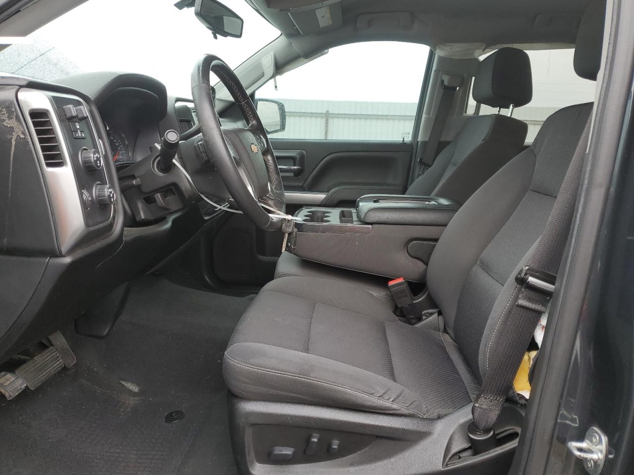 2018 Chevrolet Silverado K1500 Lt VIN: 3GCUKREC2JG490165 Lot: 93357895