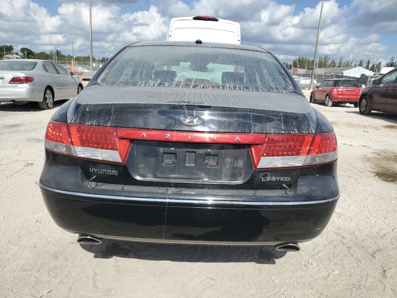 2008 Hyundai Azera Se VIN: KMHFC46FX8A255292 Lot: 93522305