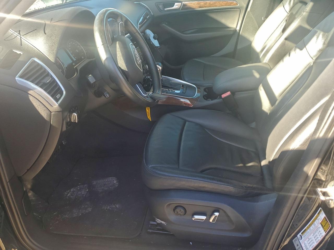 2016 Audi Q5 Premium VIN: WA1C2AFP1GA010245 Lot: 94188225