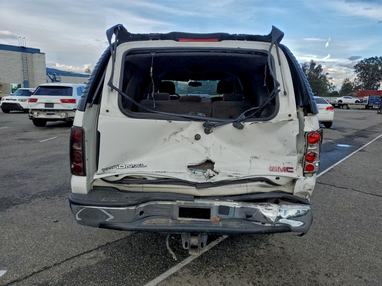 2004 GMC Yukon Xl C1500 VIN: 3GKEC16T24G304490 Lot: 93634855