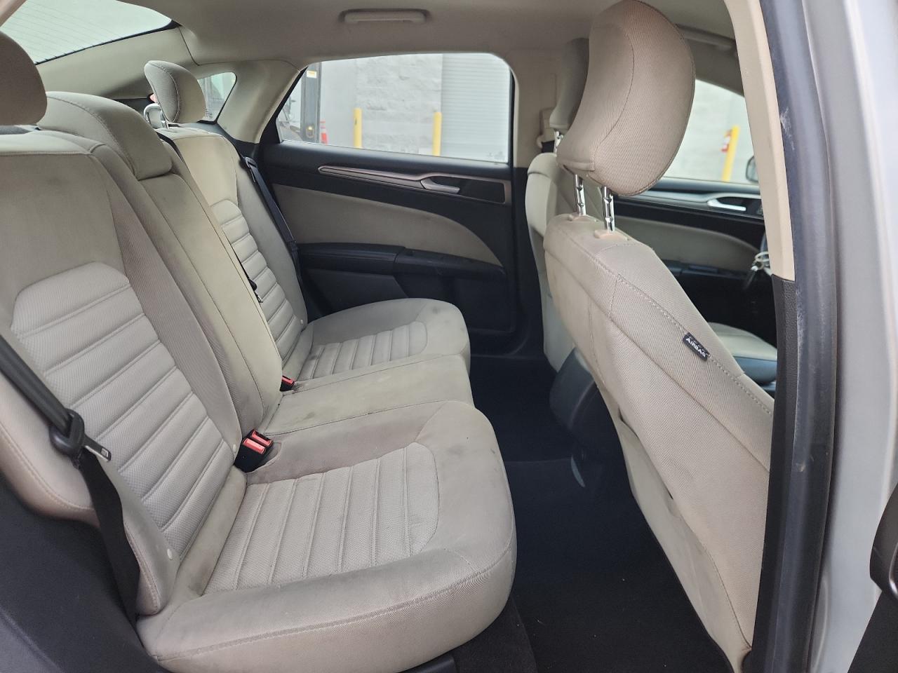 2017 Ford Fusion S Hybrid VIN: 3FA6P0UU1HR145827 Lot: 92529935