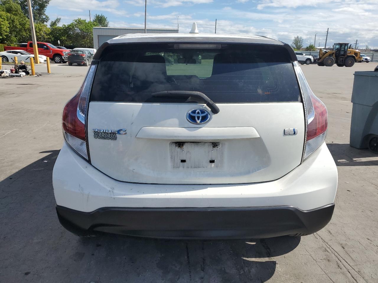 2017 Toyota Prius C VIN: JTDKDTB32H1592531 Lot: 91737085