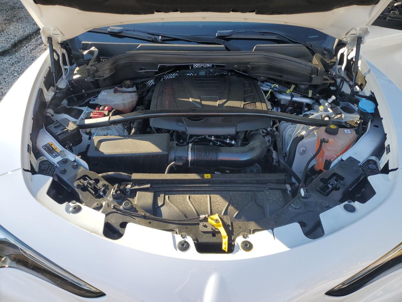 2018 Alfa Romeo Giulia Q4 VIN: ZARFAEDN3J7573449 Lot: 91073895