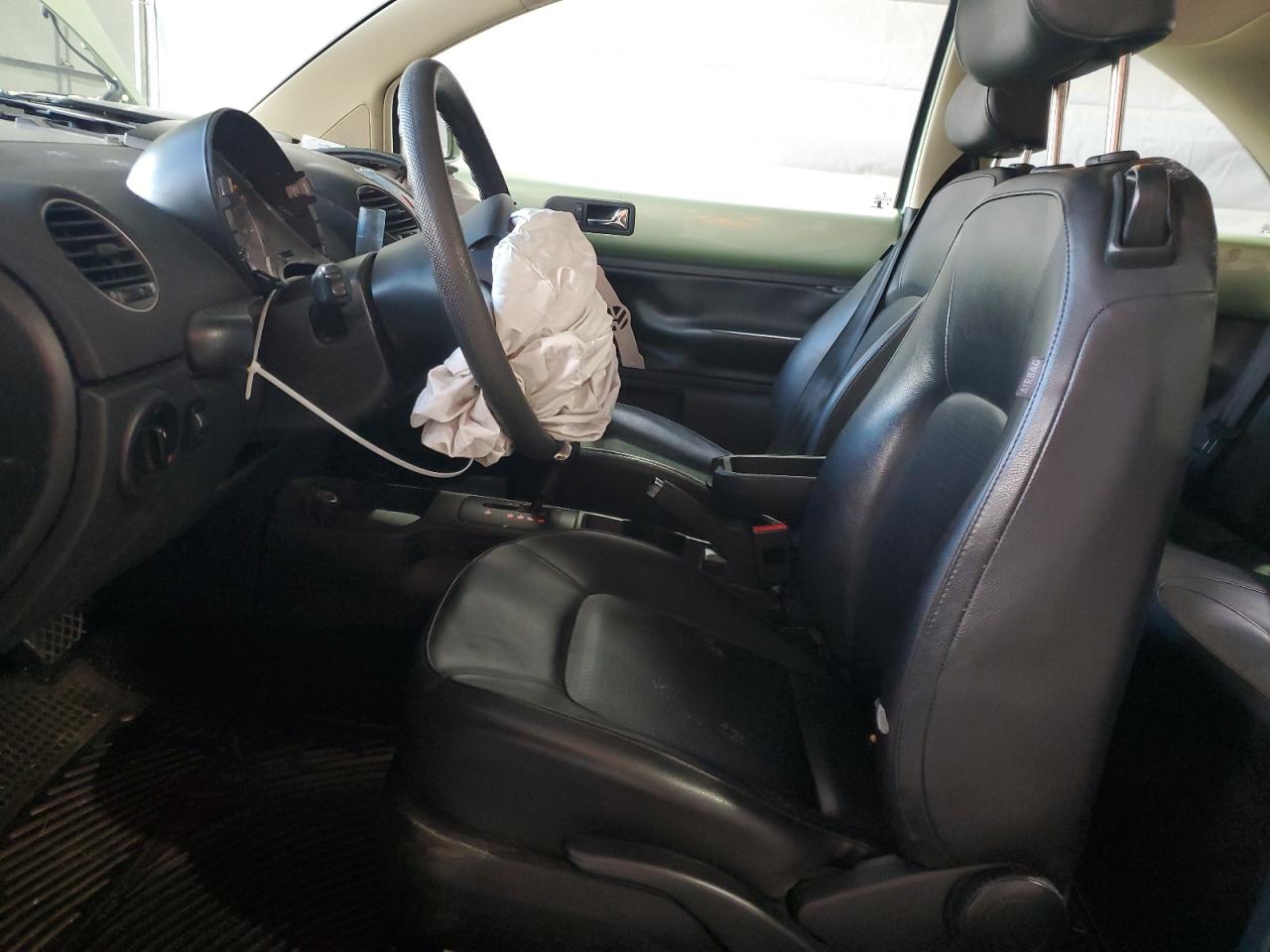 2007 Volkswagen New Beetle 2.5L VIN: 3VWPW31C07M513812 Lot: 91326765