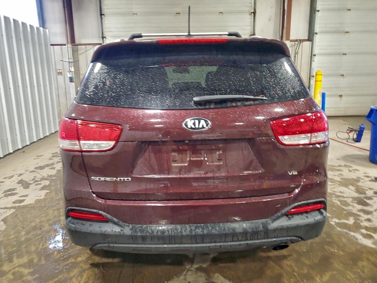 2016 Kia Sorento Lx VIN: 5XYPGDA57GG122581 Lot: 94394405