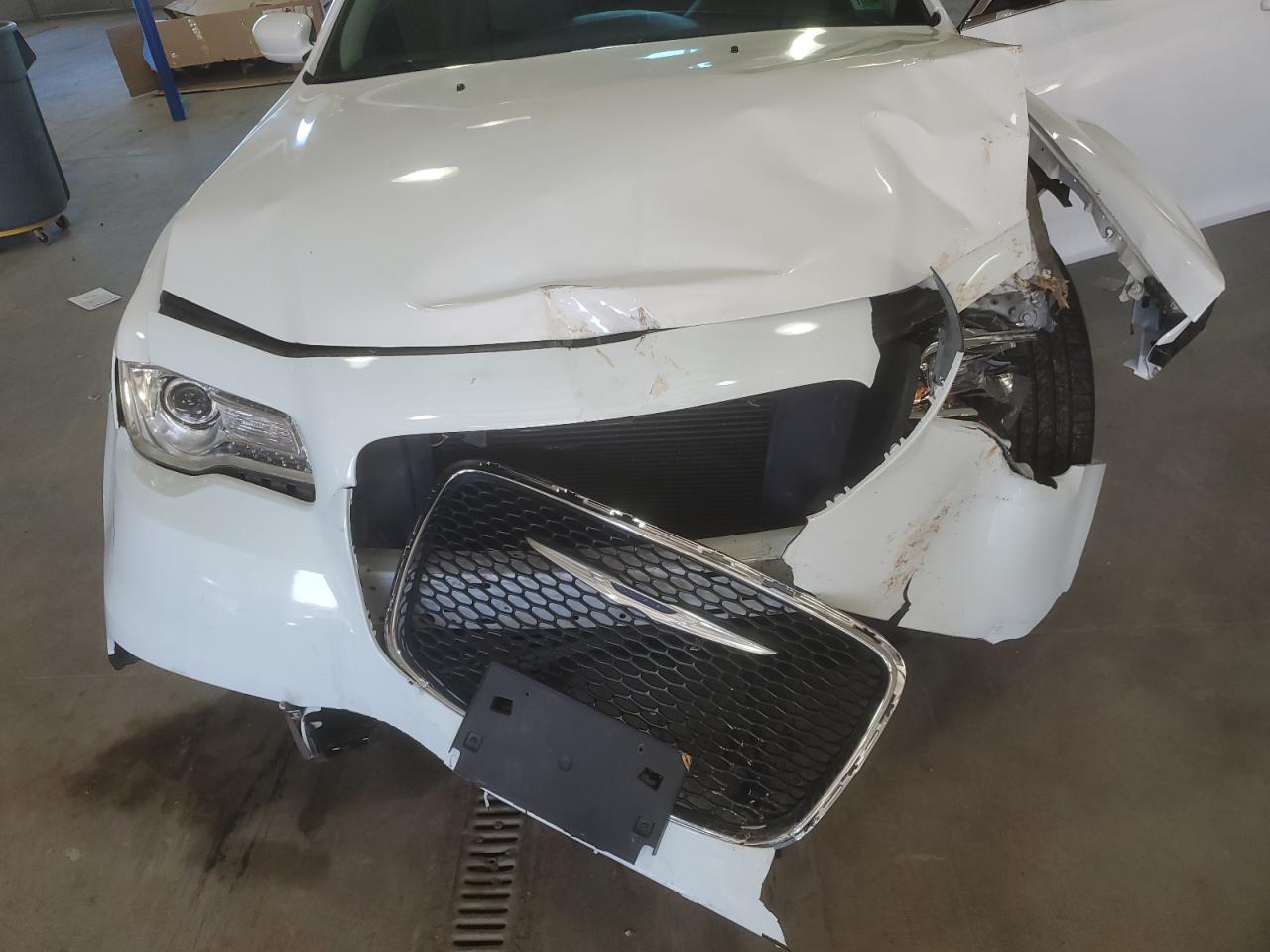 2016 Chrysler 300 Limited VIN: 2C3CCAAG7GH223698 Lot: 93133275