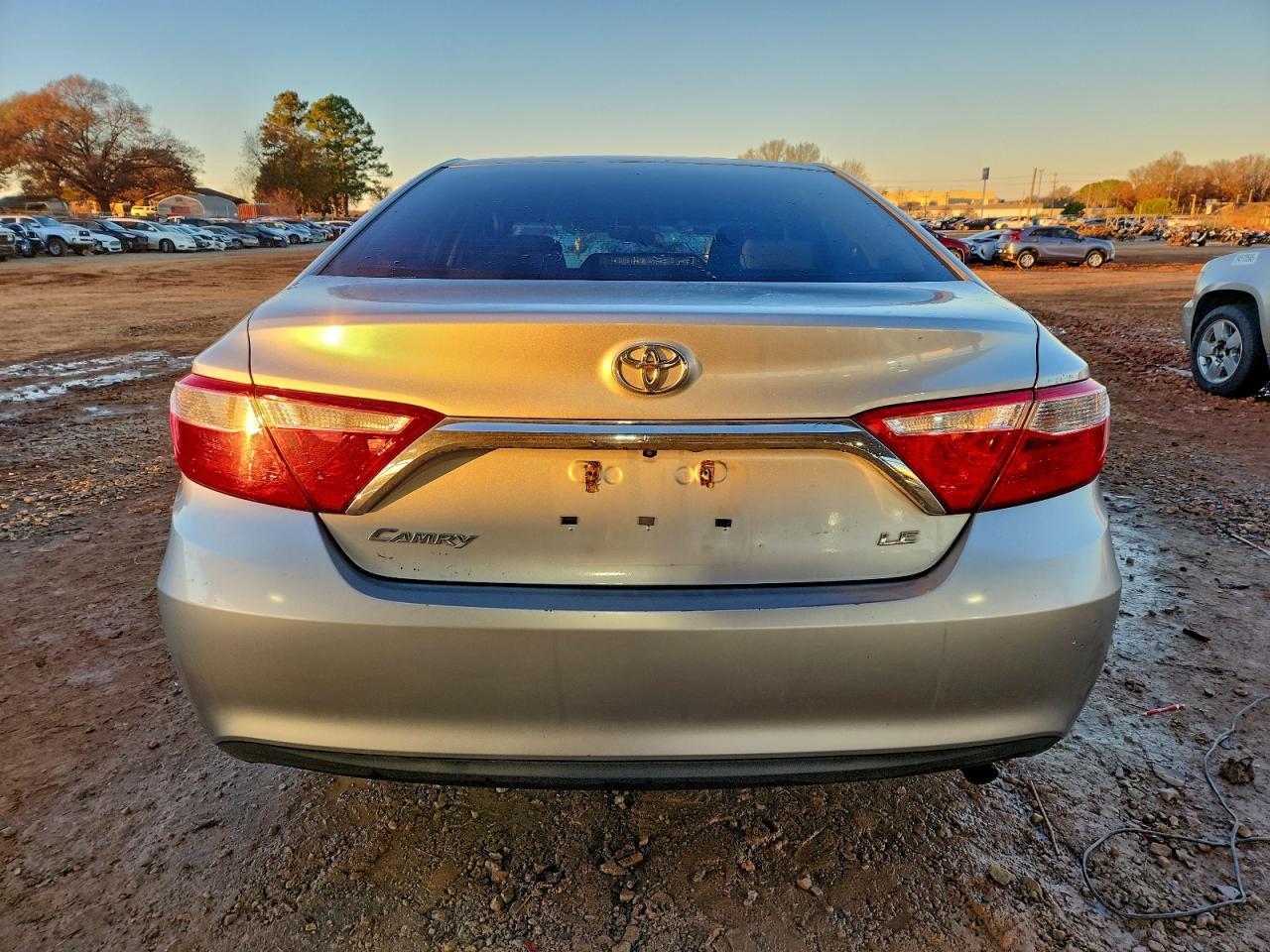 2016 Toyota Camry Le VIN: 4T1BF1FK8GU522444 Lot: 94595405