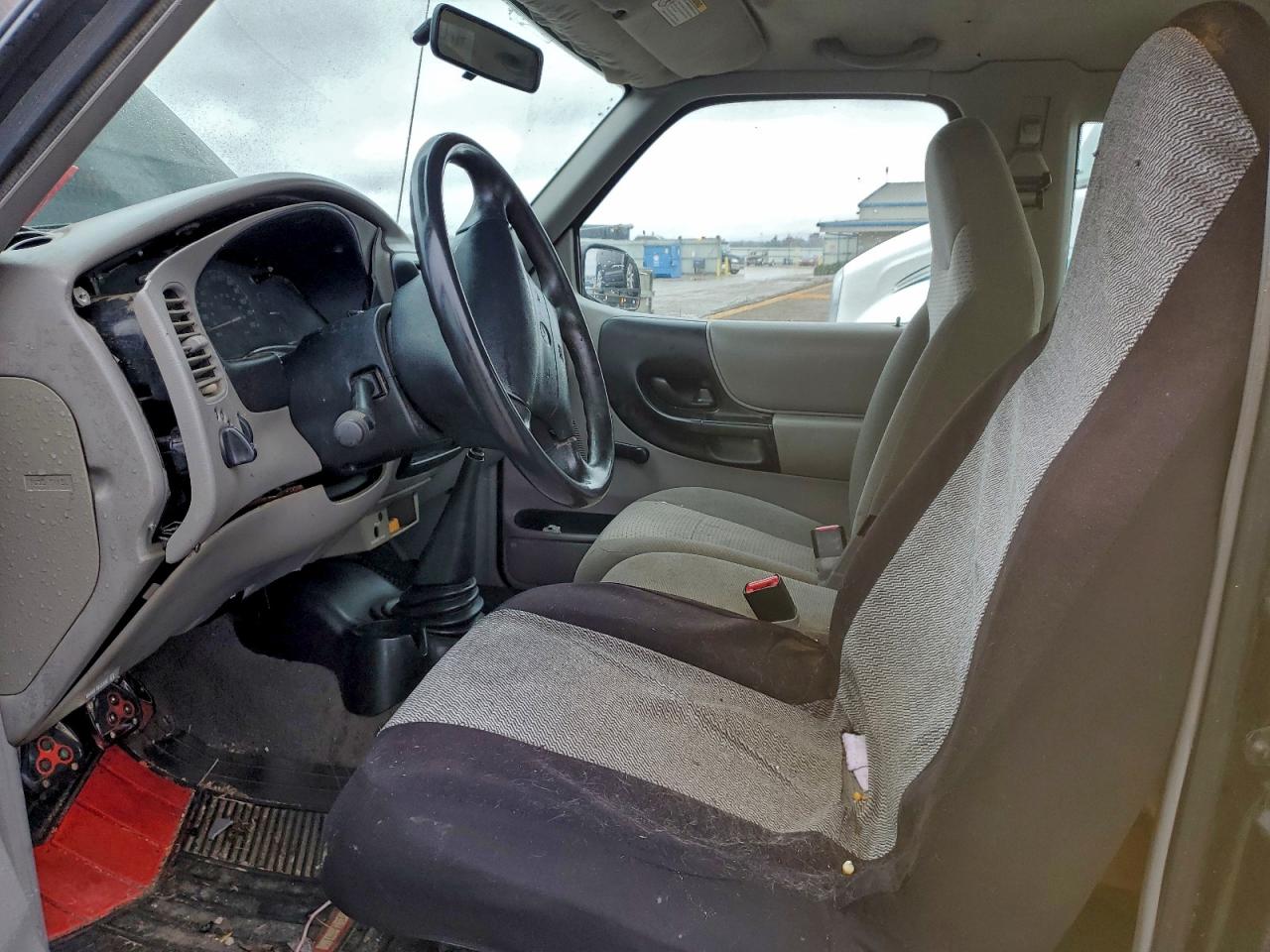 2000 Mazda B2500 Cab Plus VIN: 4F4YR16C1YTM32663 Lot: 94531855