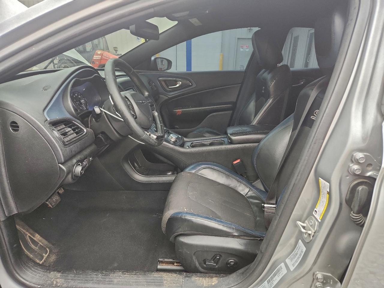 2015 Chrysler 200 S VIN: 1C3CCCBB1FN552837 Lot: 93304005