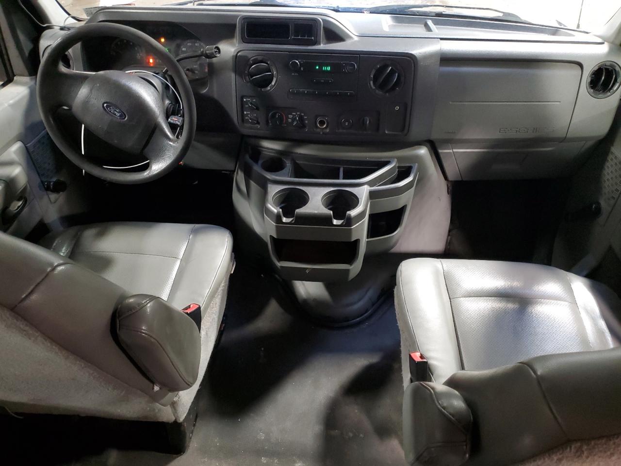 2013 Ford Econoline E350 Super Duty Wagon VIN: 1FBSS3BL6DDB29570 Lot: 92945265